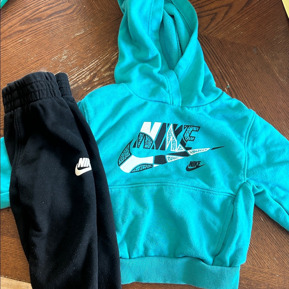 Nike Teal Hoodie with Black Joggers Set
